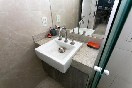 Apartamento para alugar com 79m², 2 quartos e 2 vagasBanheiro