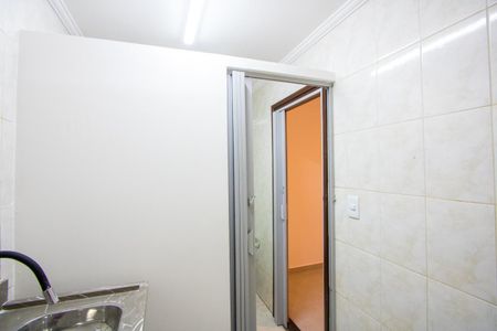 Cozinha de kitnet/studio para alugar com 1 quarto, 14m² em Campestre, Santo André