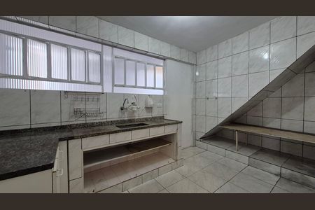 Casa para alugar com 110m², 2 quartos e 2 vagas Casa para alugar com 110m², 2 quartos e 2 vagasCozinha