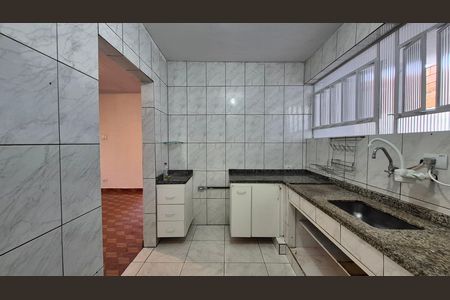 Casa para alugar com 110m², 2 quartos e 2 vagas Casa para alugar com 110m², 2 quartos e 2 vagasCozinha