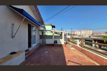 Casa para alugar com 110m², 2 quartos e 2 vagas Casa para alugar com 110m², 2 quartos e 2 vagasArea externa