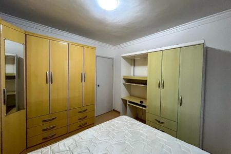 Quarto 1 de apartamento para alugar com 2 quartos, 48m² em Vila Vermelha, São Paulo