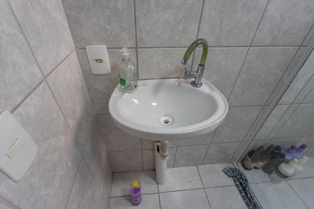 Apartamento à venda com 48m², 2 quartos e 1 vaga Apartamento à venda com 48m², 2 quartos e 1 vagaBanheiro