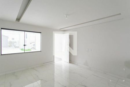 Casa à venda com 3 quartos, 162m² em Floramar, Belo Horizonte