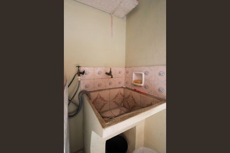 Casa para alugar com 80m², 2 quartos e 1 vaga Casa para alugar com 80m², 2 quartos e 1 vagaÁrea de Serviço