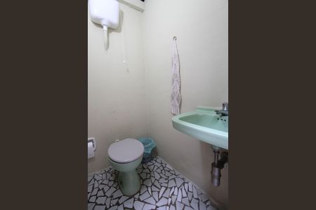 Casa para alugar com 80m², 2 quartos e 1 vaga Casa para alugar com 80m², 2 quartos e 1 vagaBanheiro de serviço