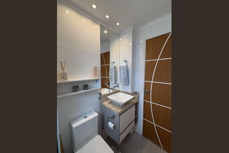 Banheiro de apartamento à venda com 2 quartos, 54m² em Vila Dom Pedro II, São Paulo