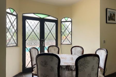 Casa para alugar com 800m², 3 quartos e 4 vagas