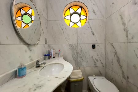 Casa para alugar com 800m², 3 quartos e 4 vagas