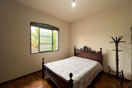 Casa para alugar com 800m², 3 quartos e 4 vagas