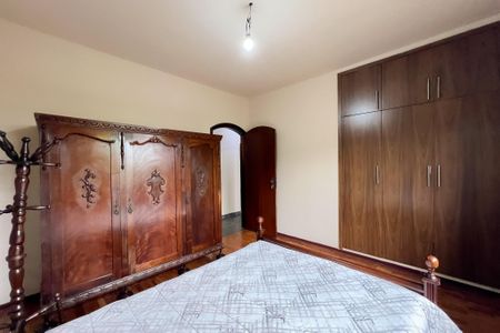 Casa para alugar com 800m², 3 quartos e 4 vagas