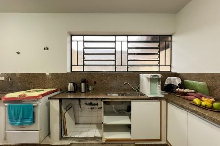 Casa para alugar com 800m², 3 quartos e 4 vagas