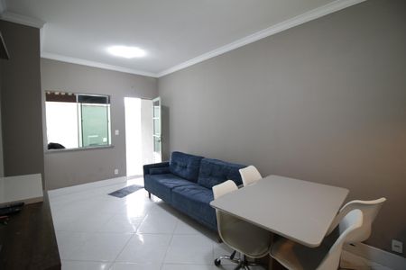 Sala de casa para alugar com 2 quartos, 65m² em Tanque, Rio de Janeiro