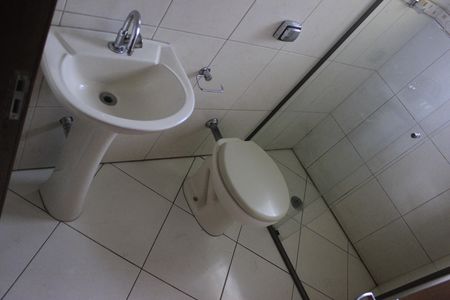 Casa para alugar com 80m², 2 quartos e sem vagaBanheiro social