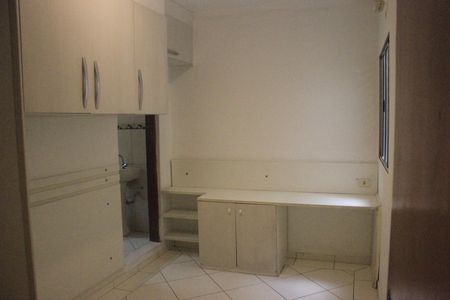 Casa para alugar com 80m², 2 quartos e sem vagaSuíte