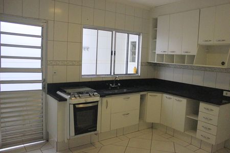 Casa para alugar com 80m², 2 quartos e sem vagaCozinha