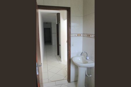 Casa para alugar com 80m², 2 quartos e sem vagaBanheiro social