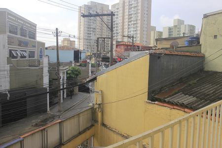 Casa para alugar com 80m², 2 quartos e sem vagaVaranda