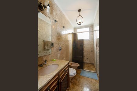 Apartamento à venda com 298m², 3 quartos e 3 vagasBanheiro da Suíte 1