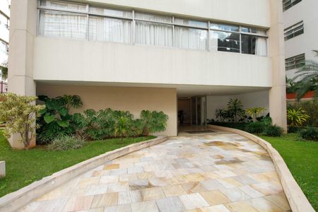 Apartamento à venda com 298m², 3 quartos e 3 vagasEntrada do Prédio