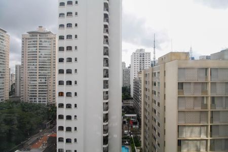 Apartamento à venda com 298m², 3 quartos e 3 vagasVista da Suíte 2