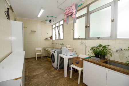 Apartamento à venda com 298m², 3 quartos e 3 vagasÁrea de Serviço