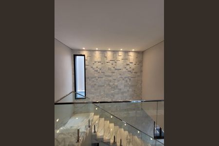 Casa de condomínio para alugar com 260m², 4 quartos e 4 vagas