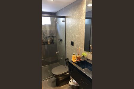 Casa de condomínio para alugar com 260m², 4 quartos e 4 vagas