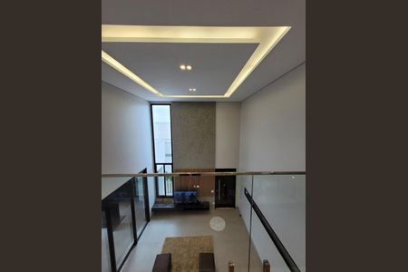 Casa de condomínio para alugar com 260m², 4 quartos e 4 vagas