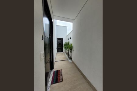 Casa de condomínio para alugar com 260m², 4 quartos e 4 vagas