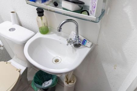Apartamento para alugar com 41m², 2 quartos e sem vaga Apartamento para alugar com 41m², 2 quartos e sem vagaBanheiro