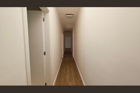 Casa à venda com 169m², 3 quartos e 3 vagas