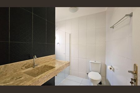 Casa à venda com 169m², 3 quartos e 3 vagas