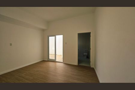 Casa à venda com 169m², 3 quartos e 3 vagas
