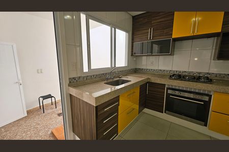 Casa à venda com 169m², 3 quartos e 3 vagas