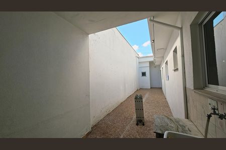 Casa à venda com 169m², 3 quartos e 3 vagas