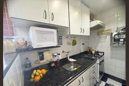 Cozinha de apartamento para alugar com 1 quarto, 89m² em São Pedro, Belo Horizonte