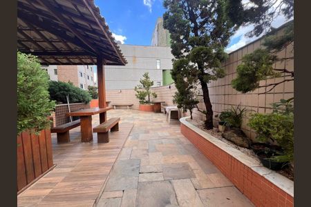 Apartamento para alugar com 89m², 1 quarto e 1 vaga