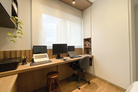 Quarto 2 de apartamento à venda com 2 quartos, 57m² em Santo Antônio, Belo Horizonte