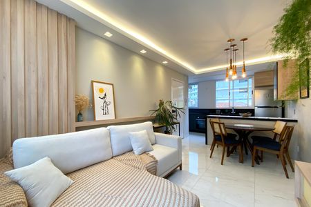 Apartamento à venda com 2 quartos, 57m² em Santo Antônio, Belo Horizonte
