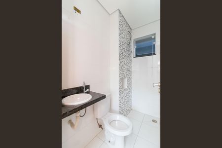 Apartamento à venda com 35m², 2 quartos e sem vaga Apartamento à venda com 35m², 2 quartos e sem vagaBanheiro