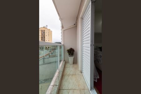 Apartamento à venda com 140m², 3 quartos e 3 vagas Apartamento à venda com 140m², 3 quartos e 3 vagasVaranda
