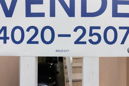 Apartamento à venda com 140m², 3 quartos e 3 vagas Apartamento à venda com 140m², 3 quartos e 3 vagasPlaca do QuintoAndar - Codigo BALD-217