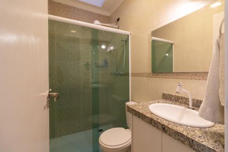 Apartamento à venda com 140m², 3 quartos e 3 vagas Apartamento à venda com 140m², 3 quartos e 3 vagasBanheiro 2