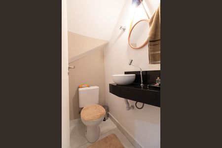 Apartamento à venda com 140m², 3 quartos e 3 vagas Apartamento à venda com 140m², 3 quartos e 3 vagasLavabo