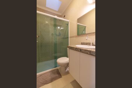 Apartamento à venda com 140m², 3 quartos e 3 vagas Apartamento à venda com 140m², 3 quartos e 3 vagasBanheiro 2