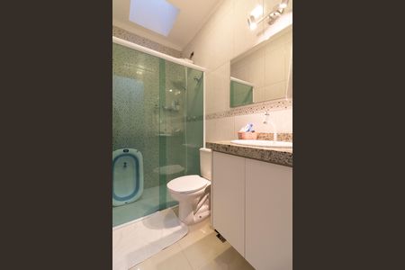 Apartamento à venda com 140m², 3 quartos e 3 vagas Apartamento à venda com 140m², 3 quartos e 3 vagasBanheiro 1