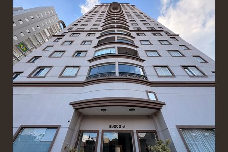 Apartamento para alugar com 70m², 3 quartos e 2 vagas Apartamento para alugar com 70m², 3 quartos e 2 vagasFachada do bloco