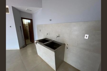 Casa para alugar com 294m², 4 quartos e 2 vagas