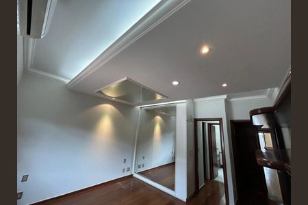Casa para alugar com 294m², 4 quartos e 2 vagas